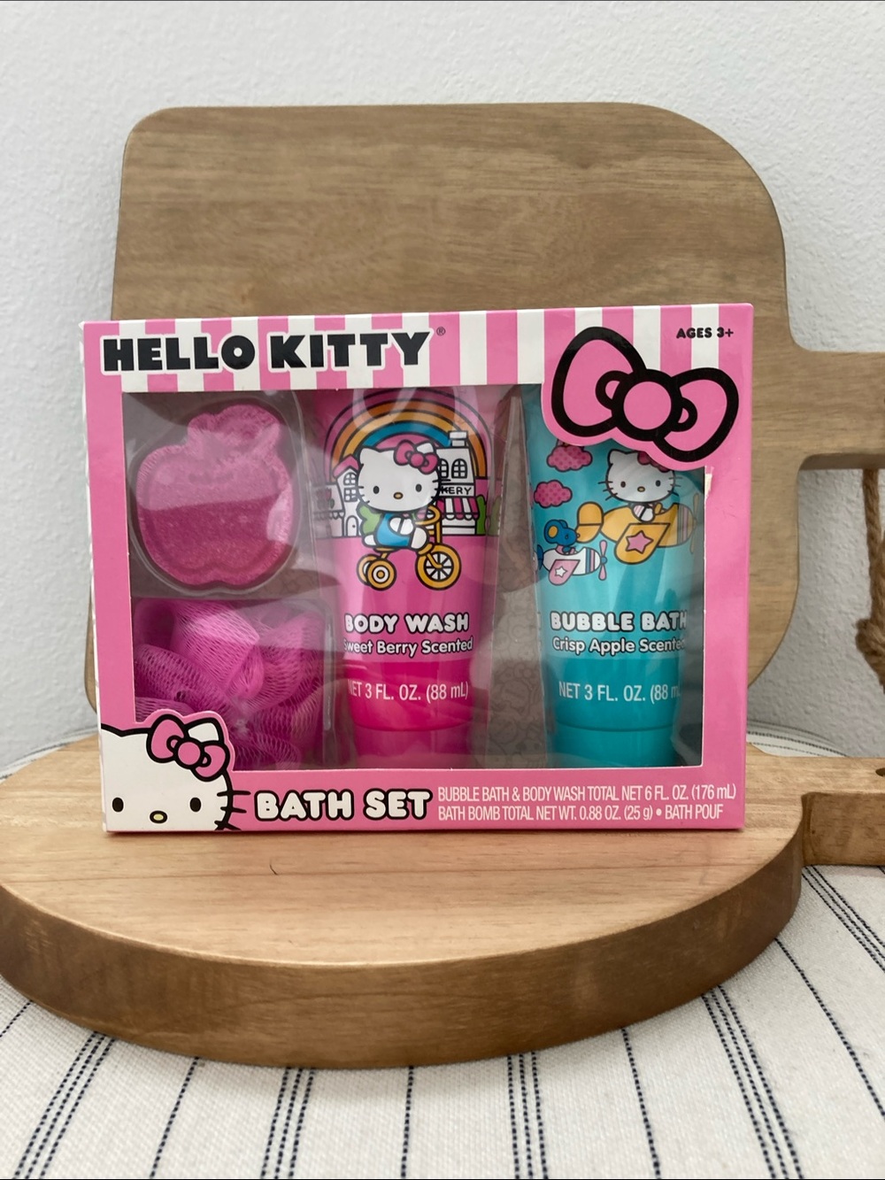 SALE! NWT Hello Kitty Pink & Teal Kids Bath Set with Bubble Bath and Body Wash
